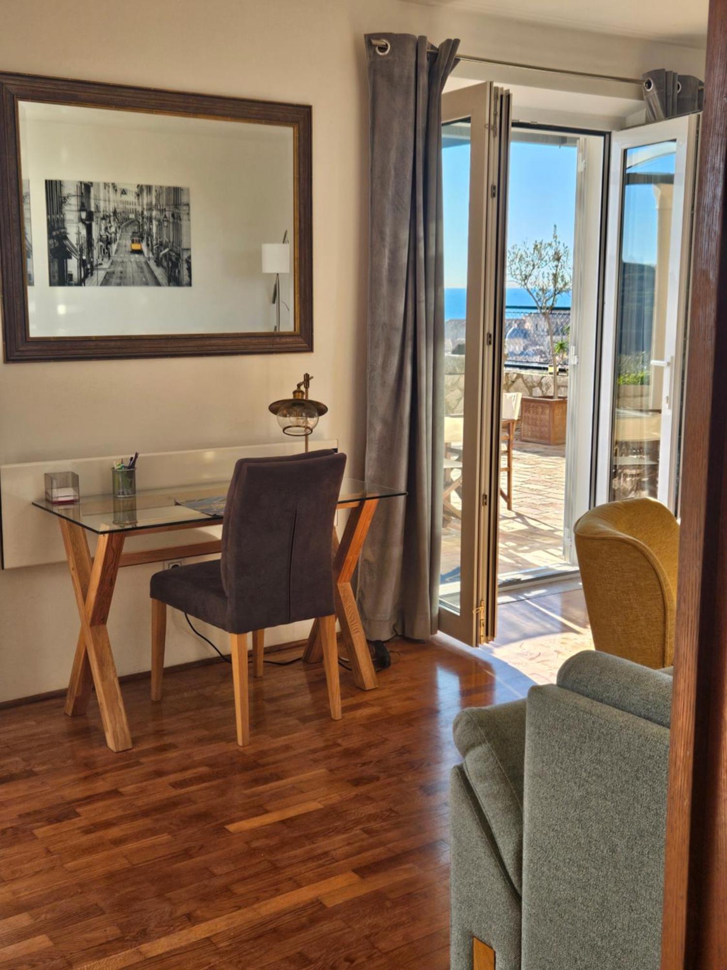 Dubrovniks Best Views Apartment From A Spacious Terrace Bagian luar foto